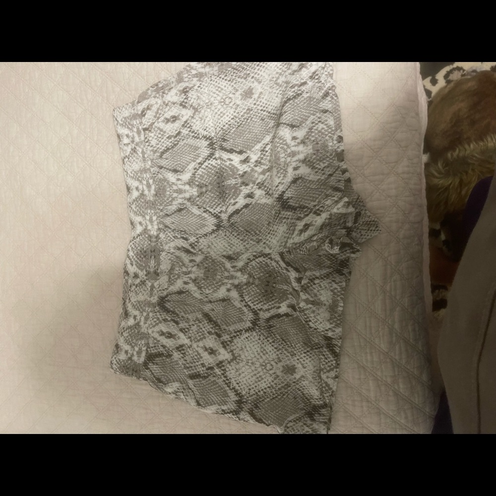 Large APT 9 shorts